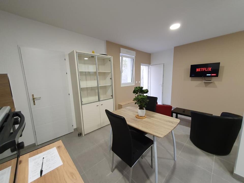 Grand Studio Gravelines Centre , 5 Mn Du Cnpe Et De La Plage, Absence De Chambre Privative 외부 사진